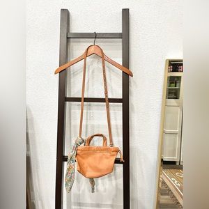 Madewell Piazza Mini Crossbody Bag.